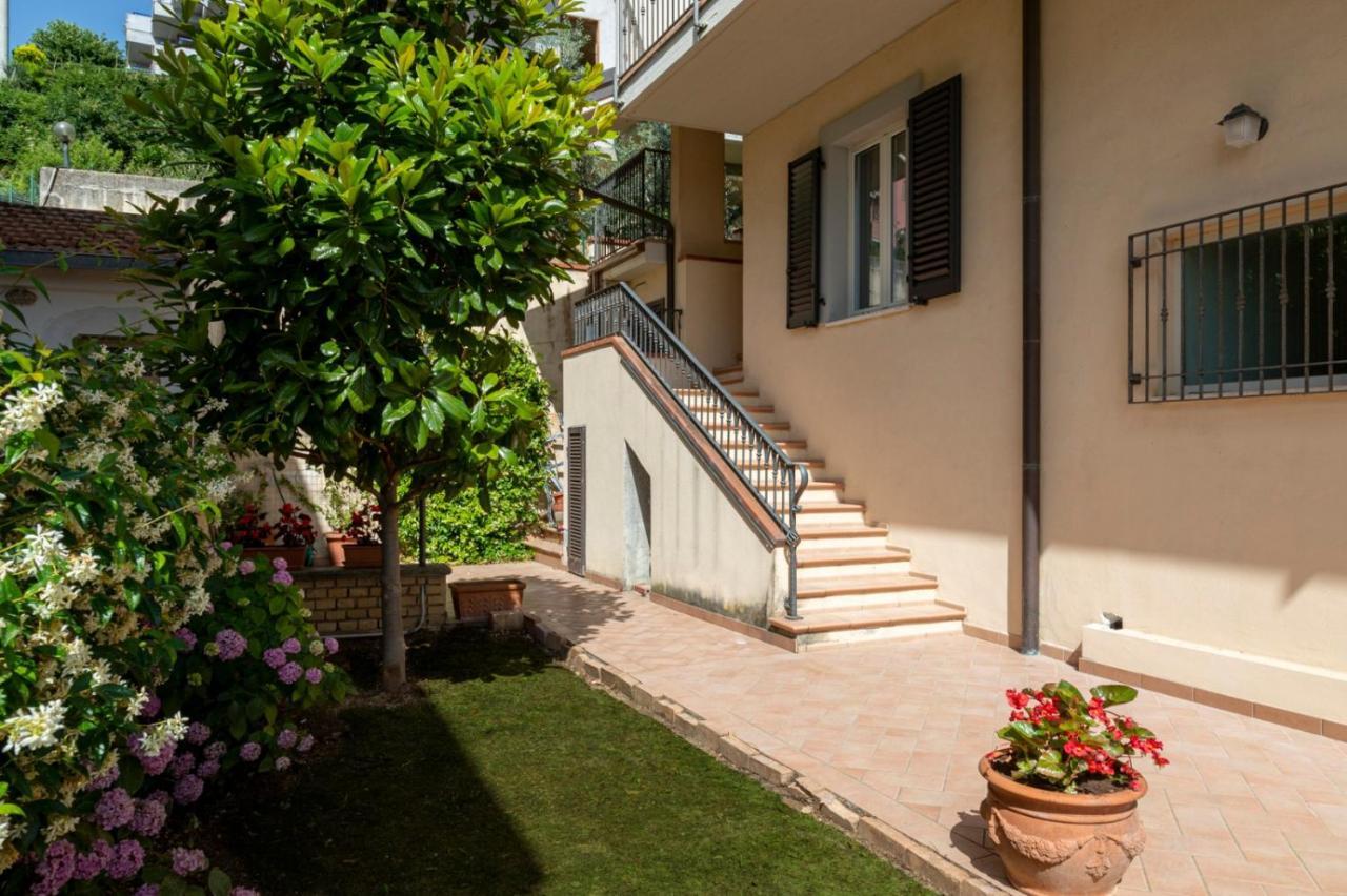 Casa Rubini Apartman Teramo Kültér fotó