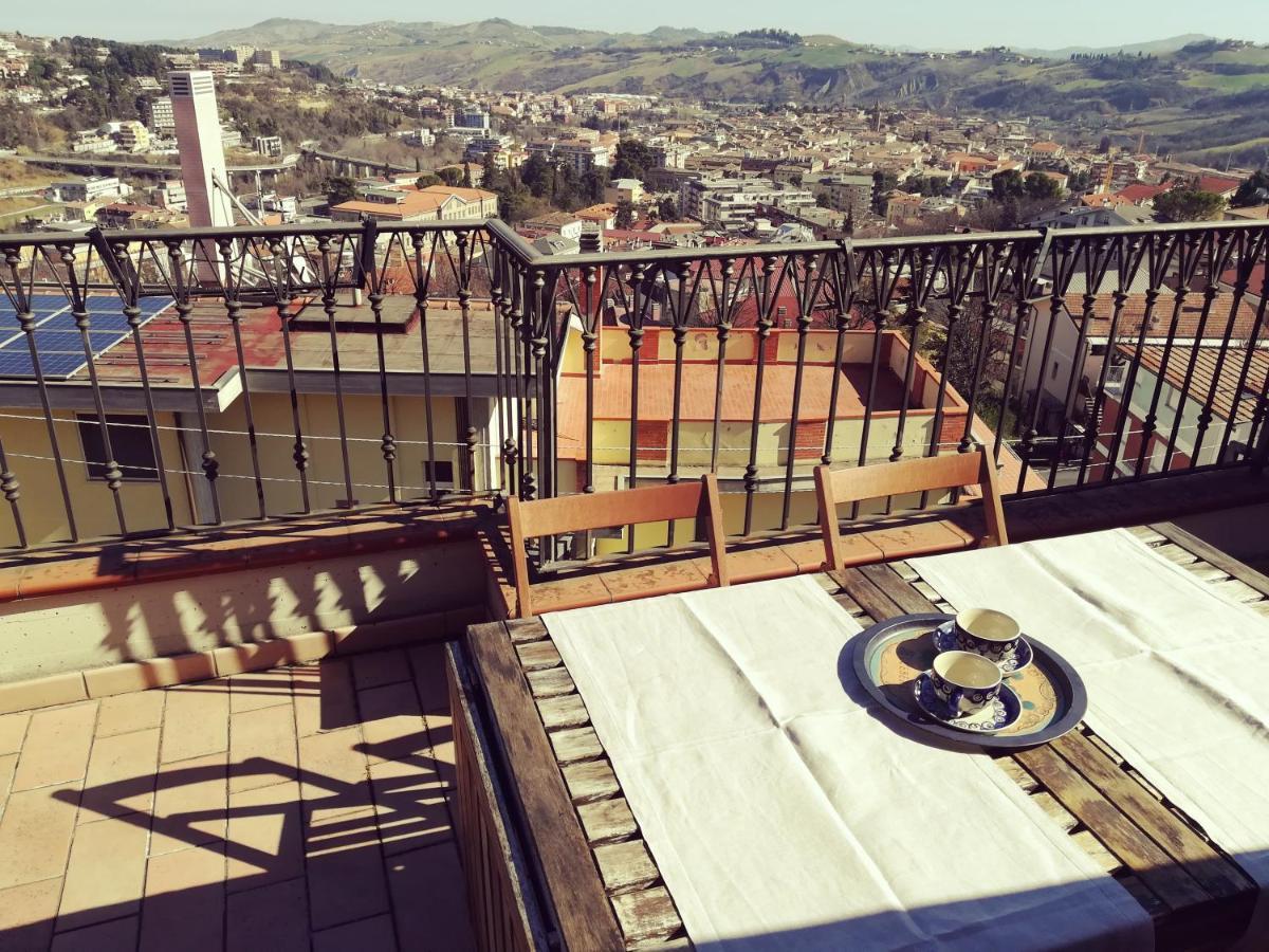 Casa Rubini Apartman Teramo Kültér fotó
